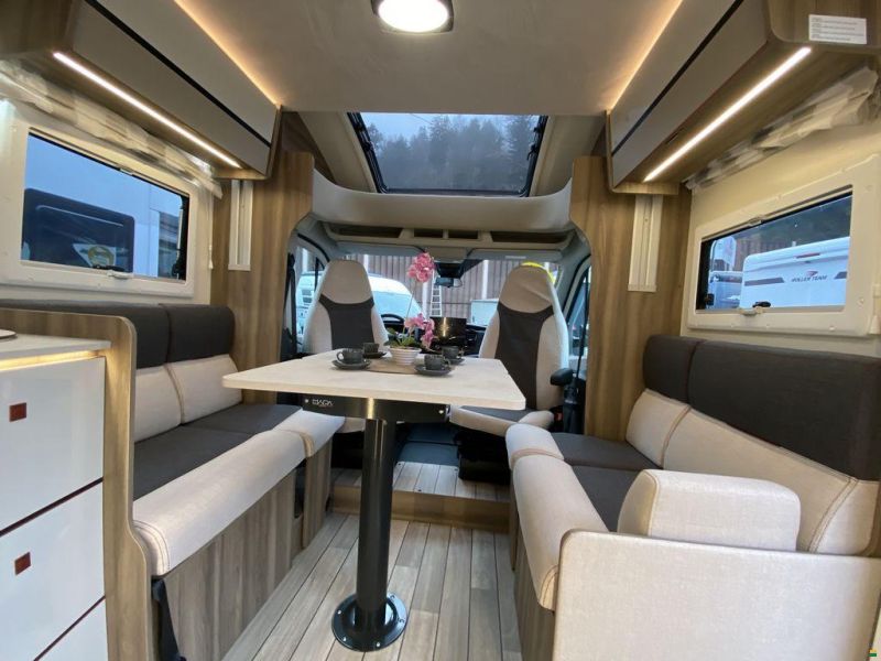 Roller Team Kronos 287TL, Ford Transit 165PS Automat