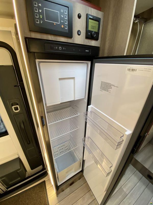 Roller Team Kronos 287TL, Ford Transit 165PS Automat