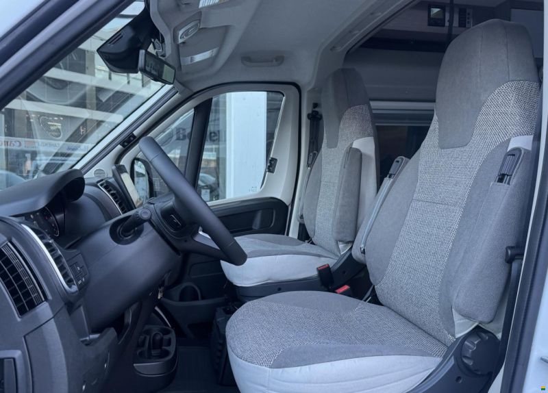 Pössl 2WIN R Plus 600 *Aufstelldach*