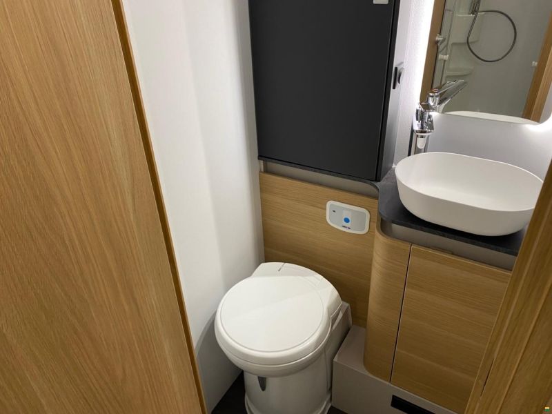 Adria MATRIX AXESS 650 SL