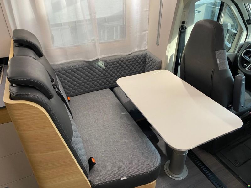 Adria MATRIX AXESS 650 SL