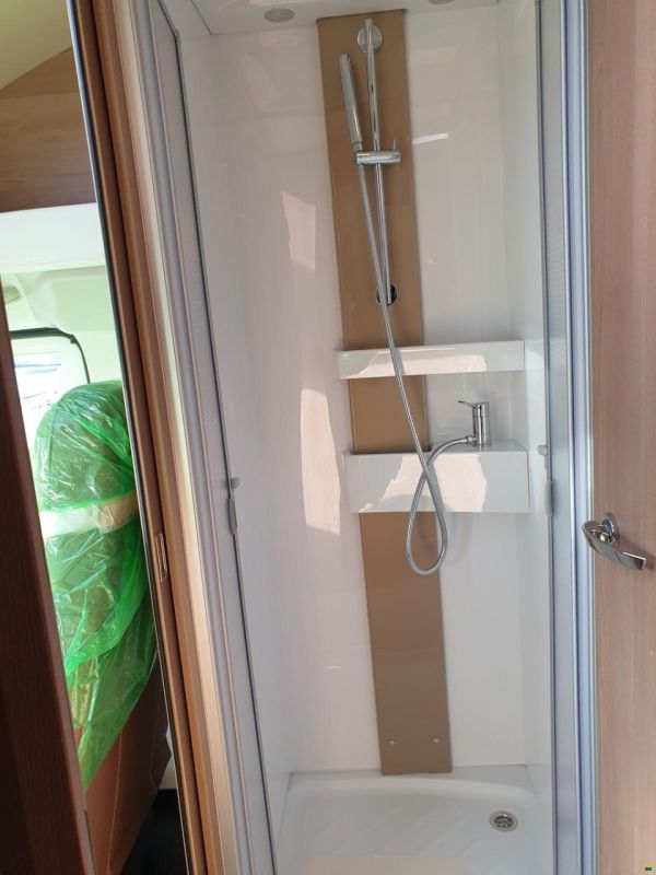 Bürstner Lyseo TD 644 G Rundsitzgruppe