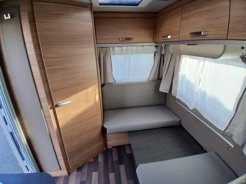 Weinsberg CaraOne 390 Hot Edition