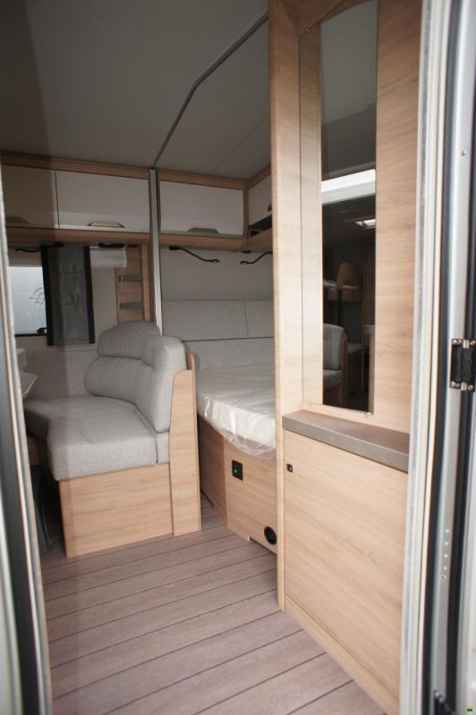 Knaus Südwind 580 QS Black Edition