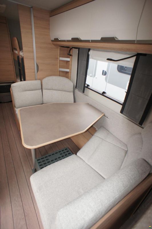 Knaus Südwind 580 QS Black Edition