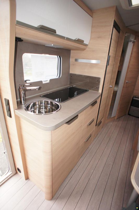 Knaus Südwind 580 QS Black Edition