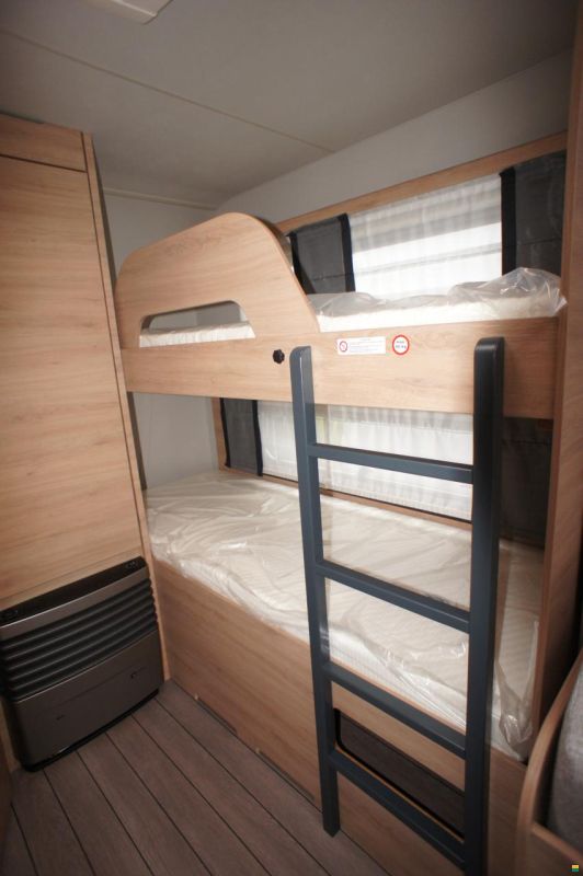 Knaus Südwind 580 QS Black Edition