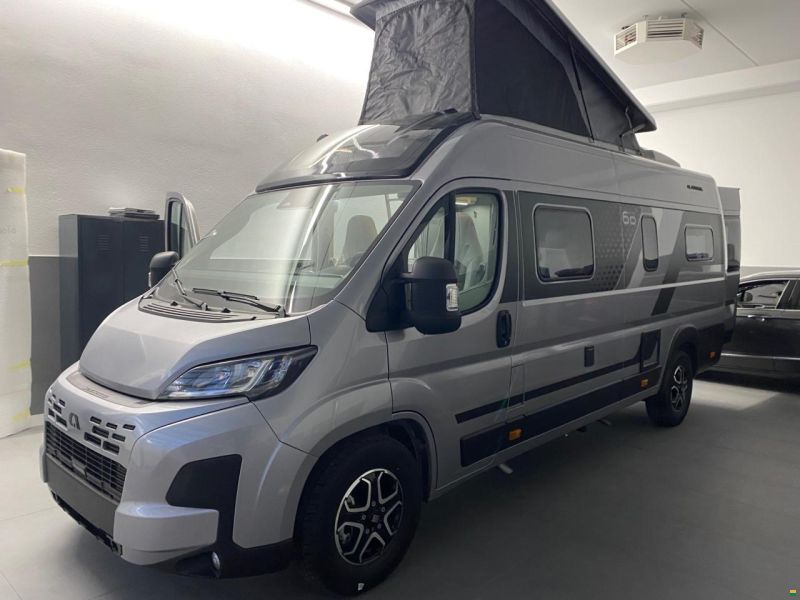 Adria TWIN 640 SGX PT 60Y DELUXE