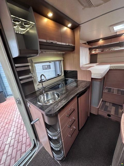 Knaus Sky TI 650 MEG