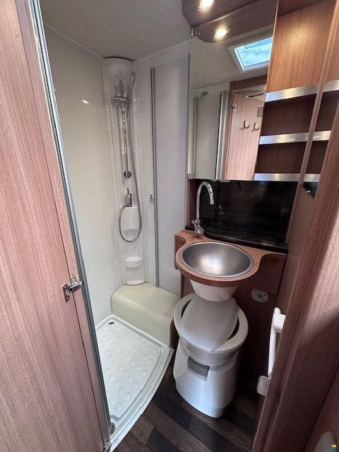 Knaus Sky TI 650 MEG