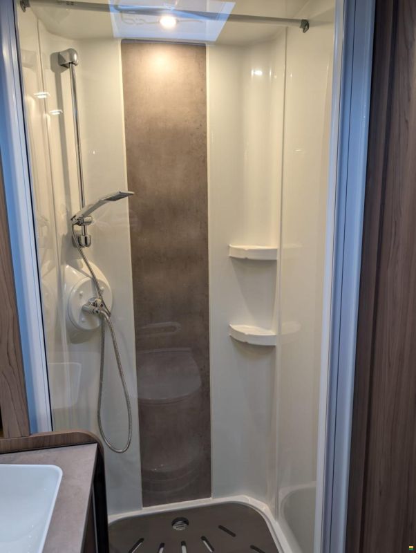 Kabe Royal 740 CTDL KS