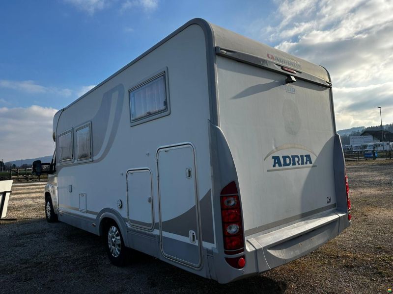 Fiat 2.3JTD 130PS ADRIA 670SL *** LÄNGSBETT*