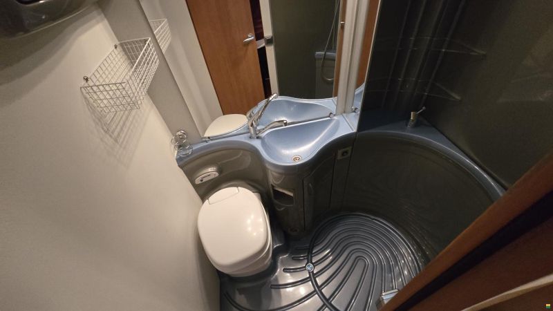 Eura Mobil Terrestra T 700 EB