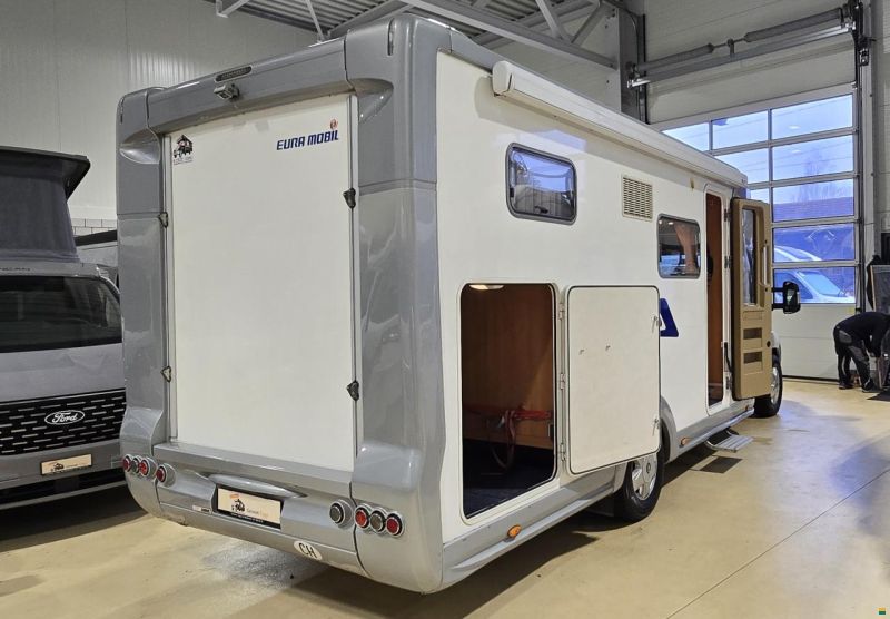 Eura Mobil Terrestra T 700 EB