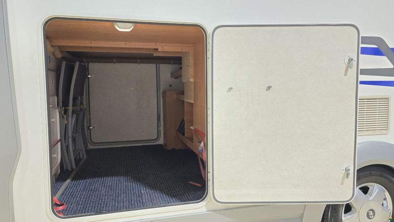 Eura Mobil Terrestra T 700 EB