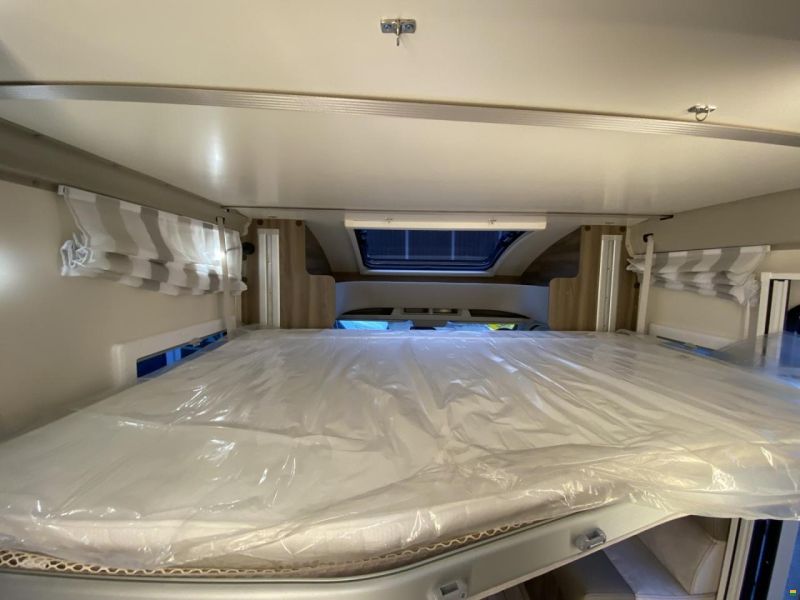 Roller Team Kronos 285 TL, Ford 165PS Automat