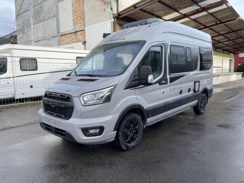 Sunlight Cliff 4x4 590