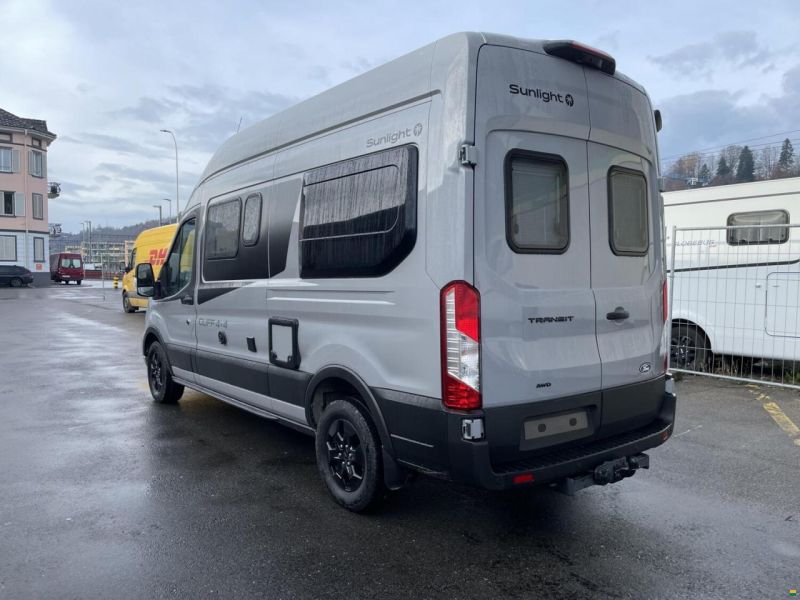 Sunlight Cliff 4x4 590