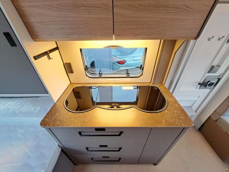 Bürstner Averso 490 TL