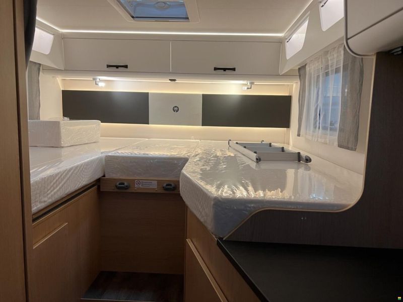 Sunlight Adventure T 67S