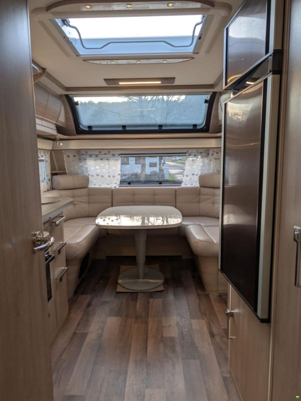 Kabe Royal 560 GLE KS