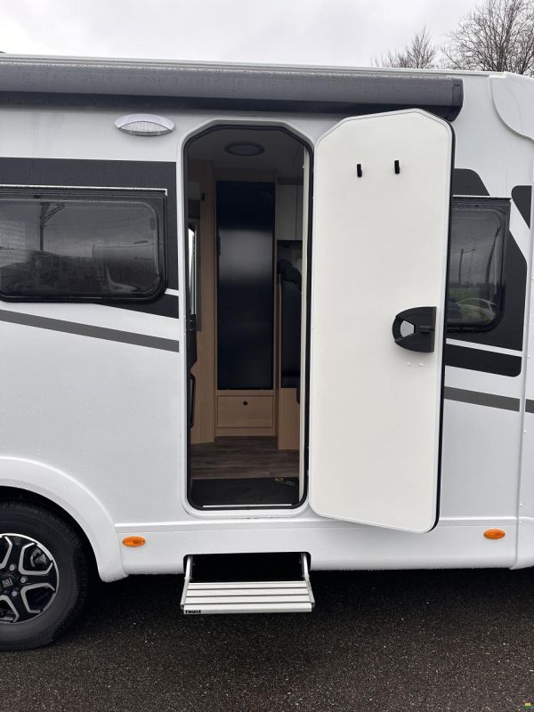 Sunlight V67S Adventure Edition