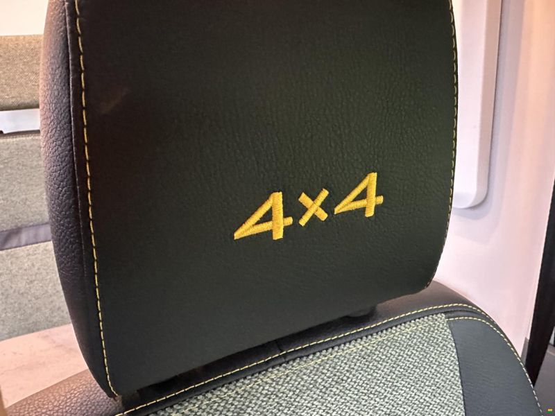 Sunlight Cliff 590 4x4