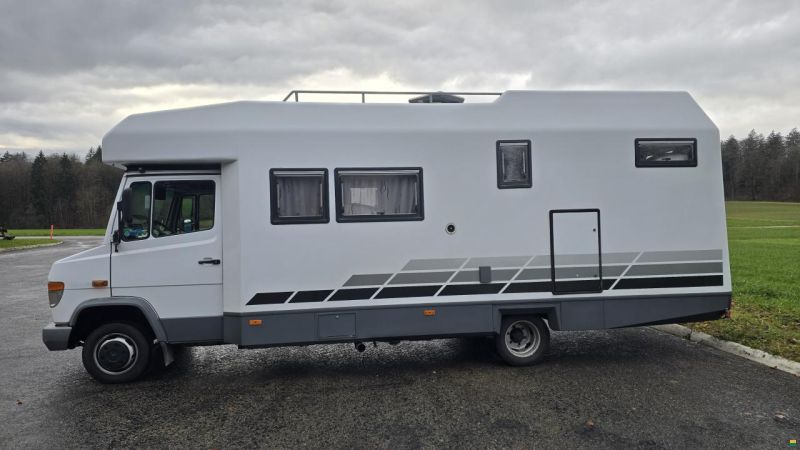 Mercedes Vario 512