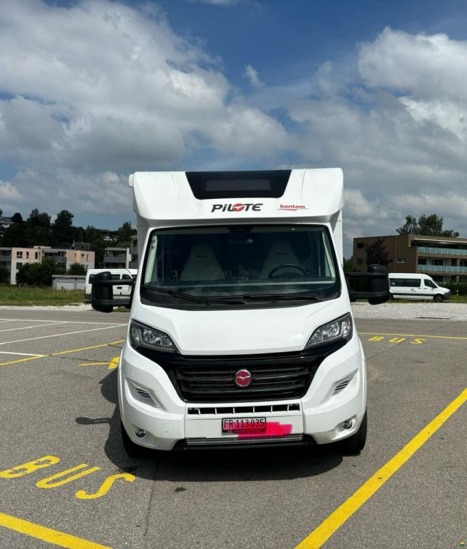 Pilote Essentiel P726