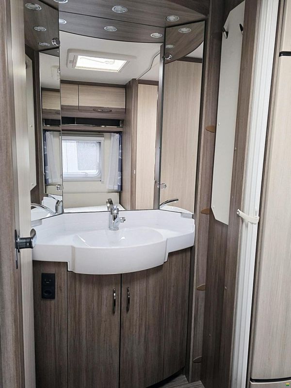 Hobby 540 KMFE DE LUXE