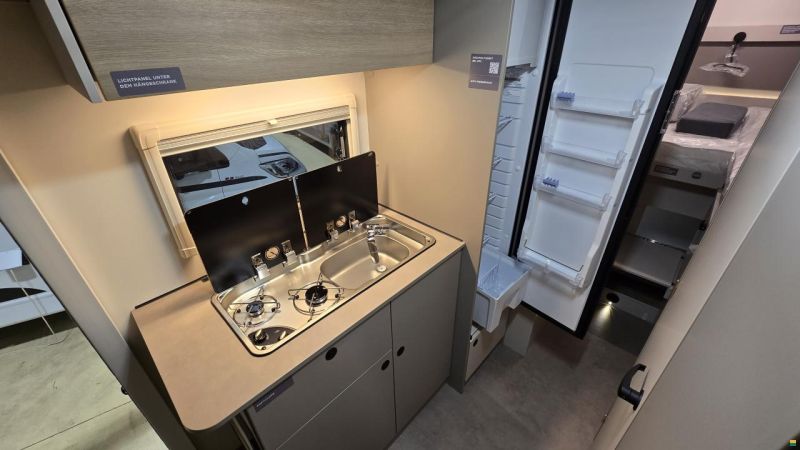 LMC Tracer V 670 - MJ2026