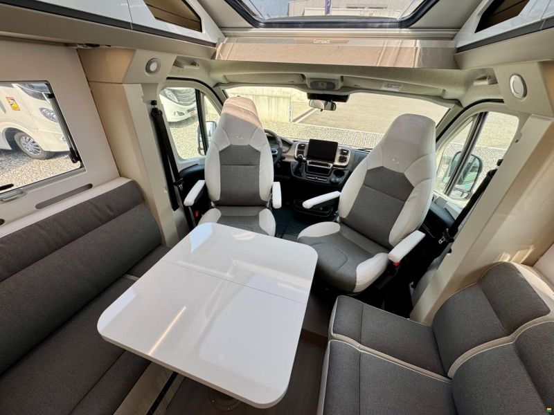 Adria Compact DL 60 Y Selection