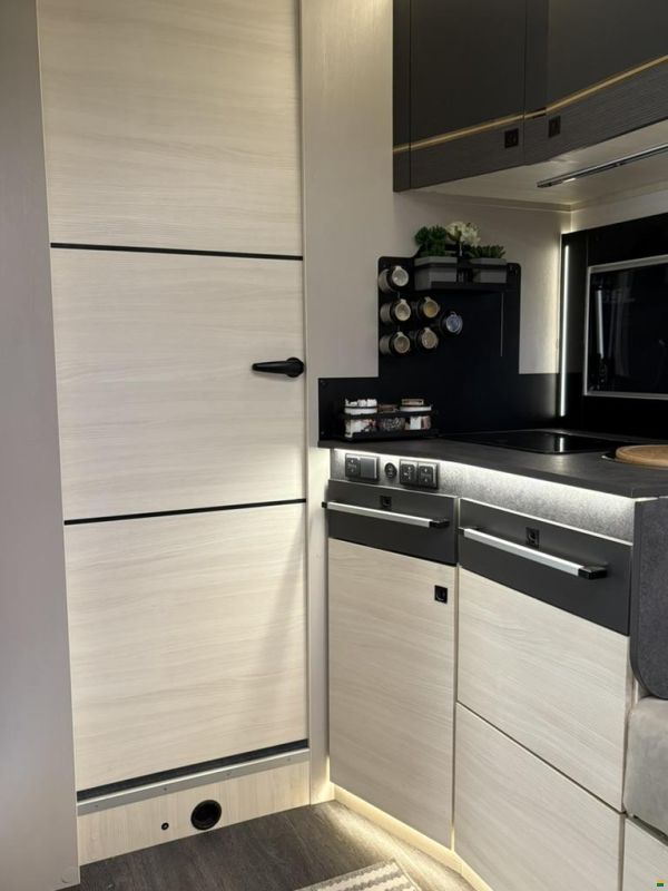 Challenger 380 Graphite Premium Ford