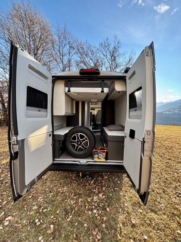 Adria Twin suprême 600SX