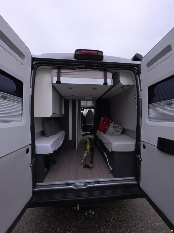 Adria Twin suprême 600SX