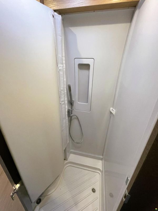 Dethleffs Globetrail 600 DS "Offroad"