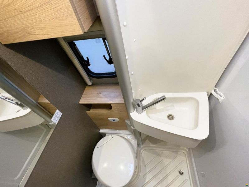 Dethleffs Globetrail 600 DS "Offroad"