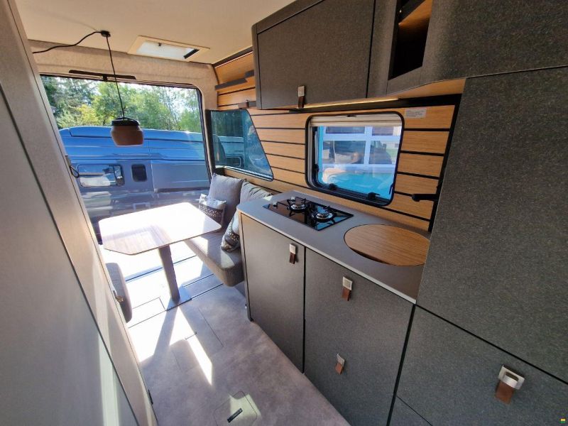 Hymer Venture S