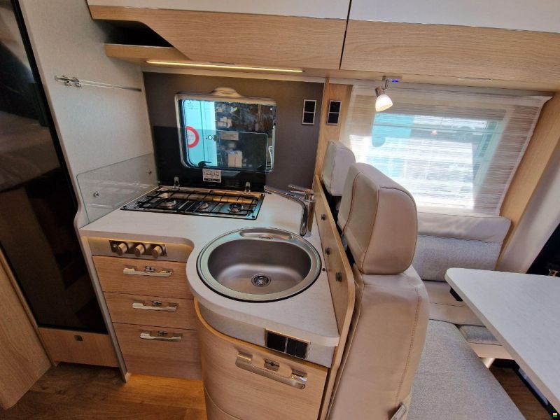 Hymer BMCT 600 White Line
