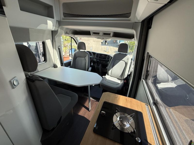 Volkswagen Grand California 680