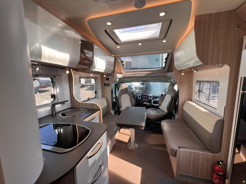 Bürstner Ixeo T 736