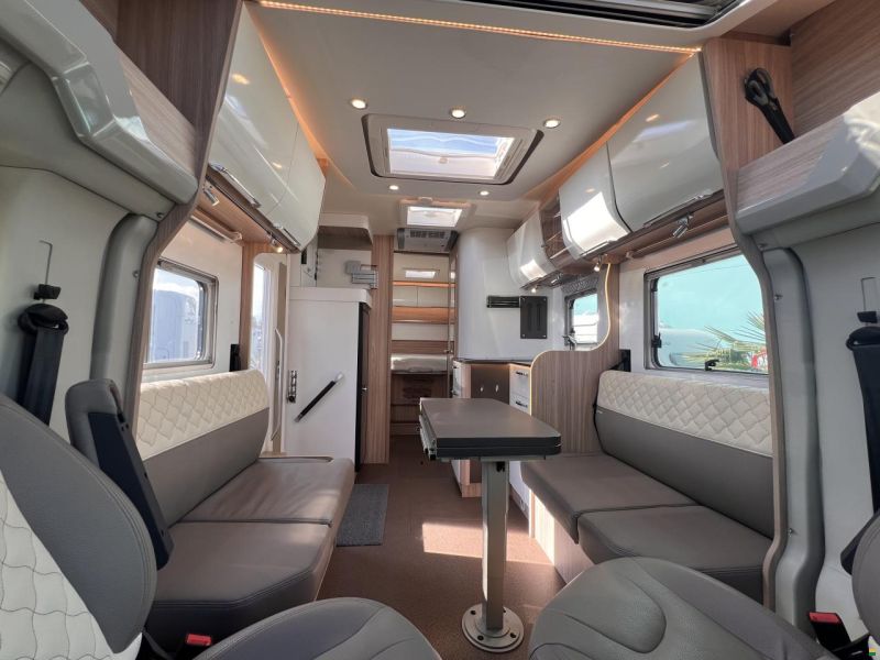 Bürstner Ixeo T 736