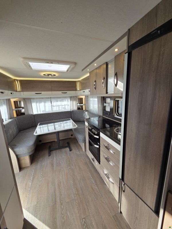 Hobby 720 UKFe Prestige