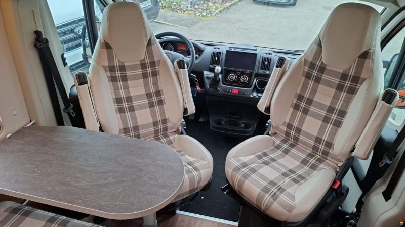 Knaus Van Tourer 600 Automat POP-UP