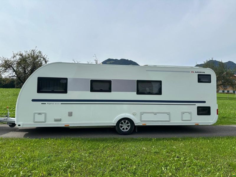 Adria Alpina 663 UK