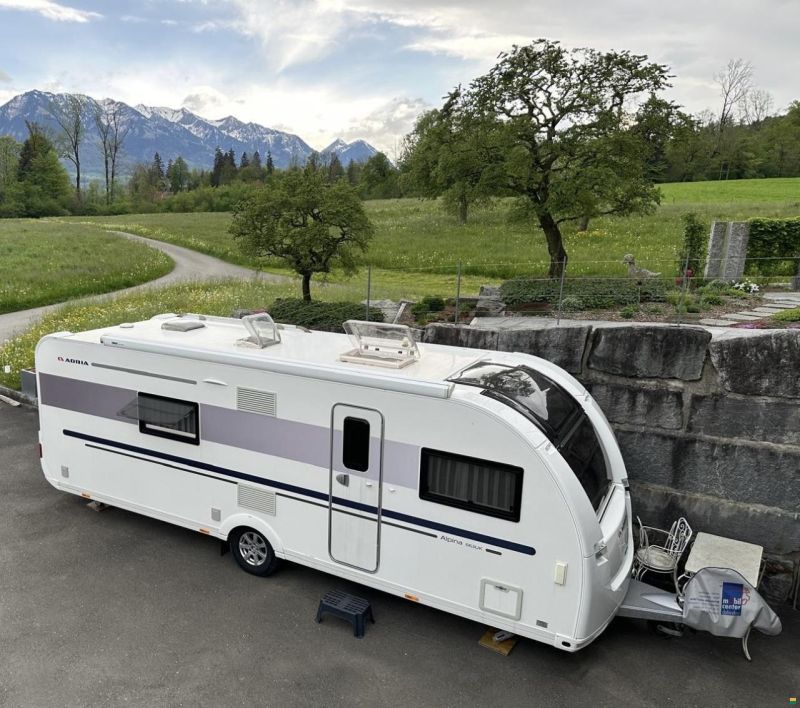 Adria Alpina 663 UK