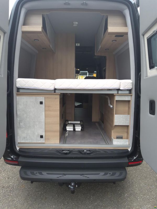 Robeta Womondo Pegasus Mercedes Sprinter Pro