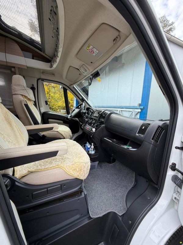 Bürstner Travel Van T690