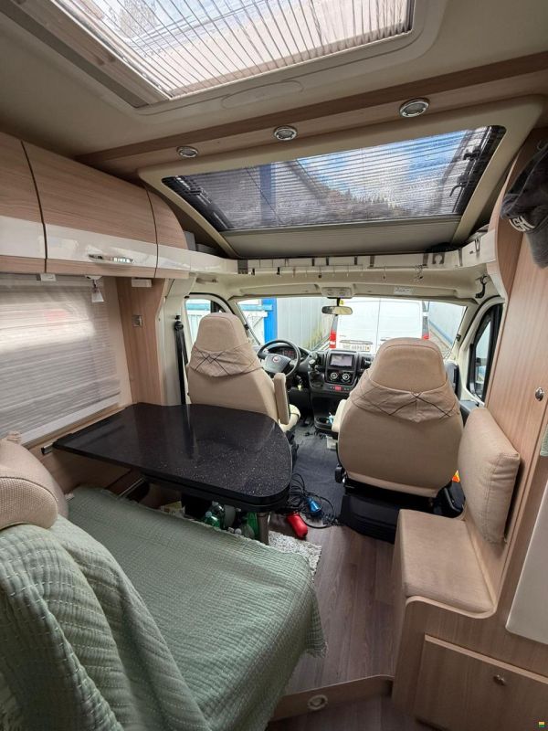 Bürstner Travel Van T690