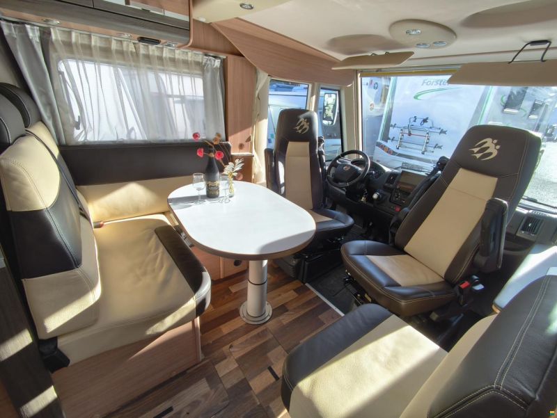 Knaus Sky I 740 LEG mit Einzelbett, Hubbett!